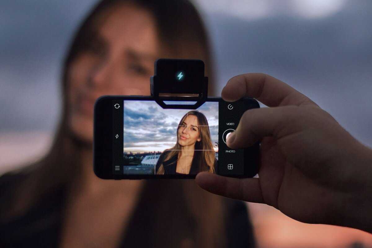 Как увеличить объект на фото на телефоне