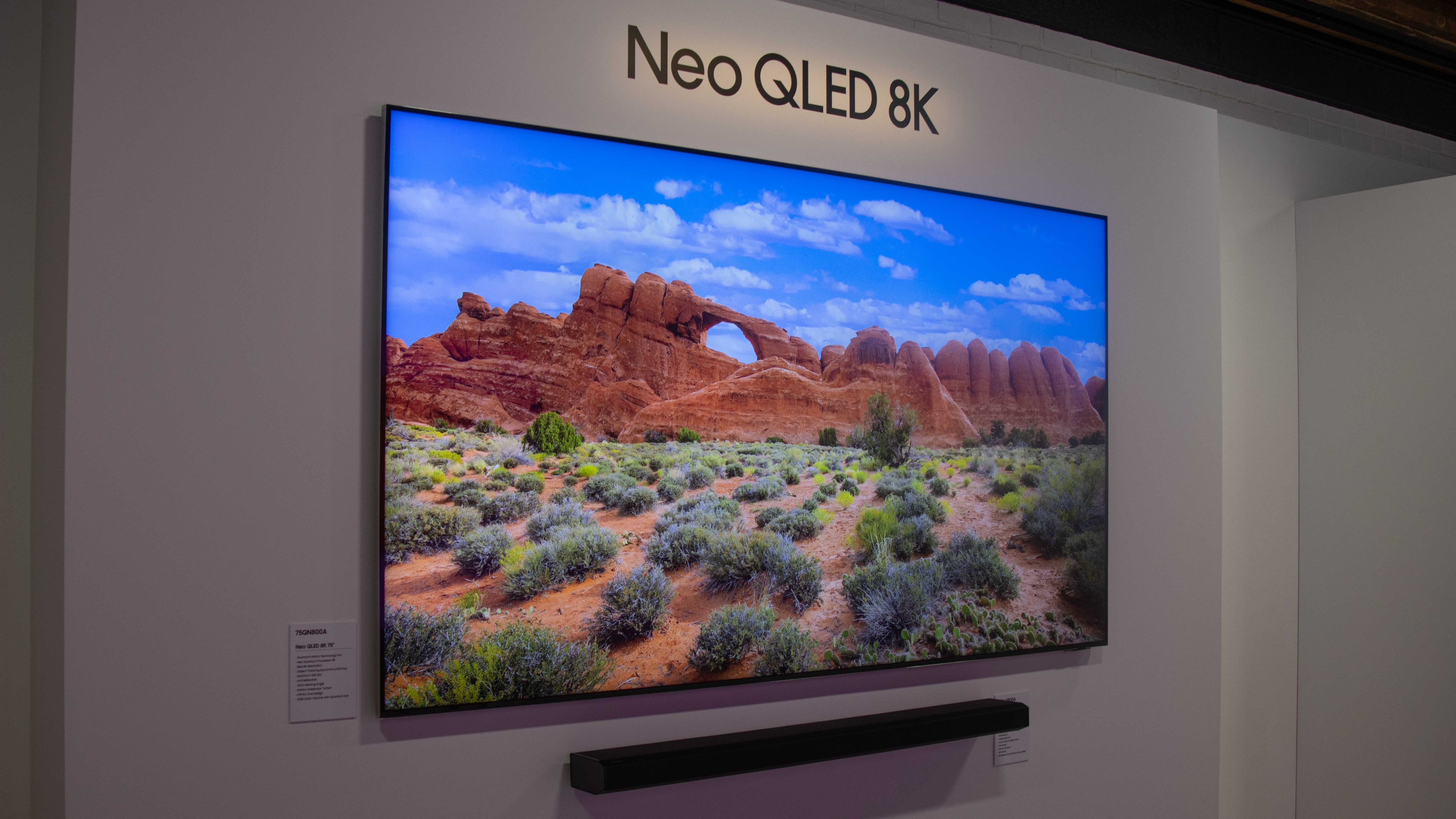 Какой телевизор самсунг выбрать. Samsung QLED 8k. Телевизор Samsung Neo QLED 8k. Samsung 75 8k QLED. Samsung QLED 8k 2018.