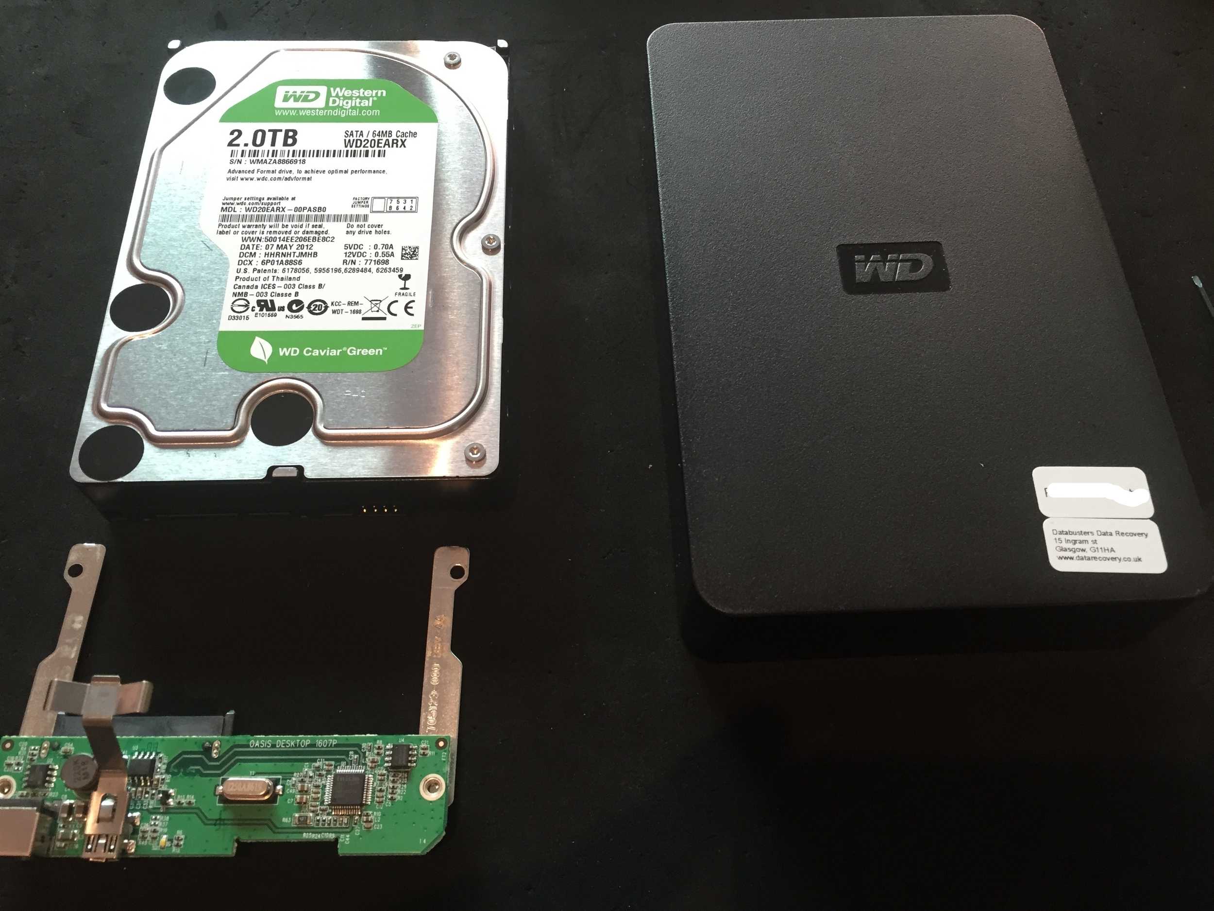 2 western digital. WDC wd20earx-00pasb0. Жёсткий диск wdbaau0020hbk -01. WD elements 1tb разборка. WDC wd20earx-008fb0.