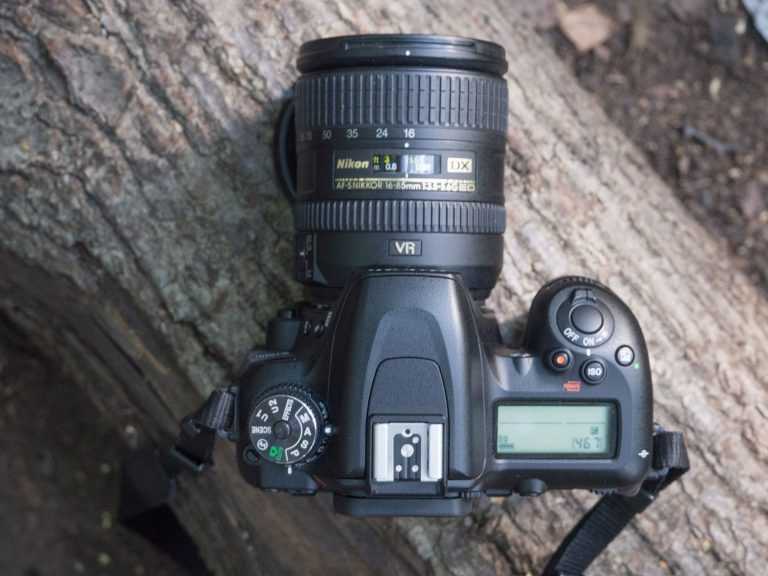 Современные любительские зеркальные камеры по качеству файла и набору функций почти вплотную приблизились к флагманам Ожидая поступления в редакцию фотокамеры, мы предполагали, что Nikon D90 не будет простым апгрейдом D80, а скорее всего станет носителем