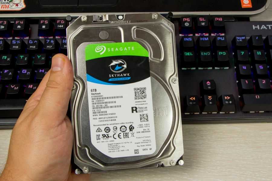 Диск на тб. Seagate Skyhawk 6tb. Seagate Skyhawk 6 ТБ st6000vx001. Жесткий диск Seagate Skyhawk на 8тб. Seagate Skyhawk обзор.