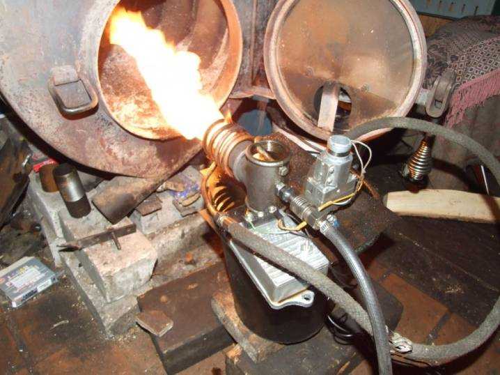 Как сделать газовую горелку из паяльной лампы