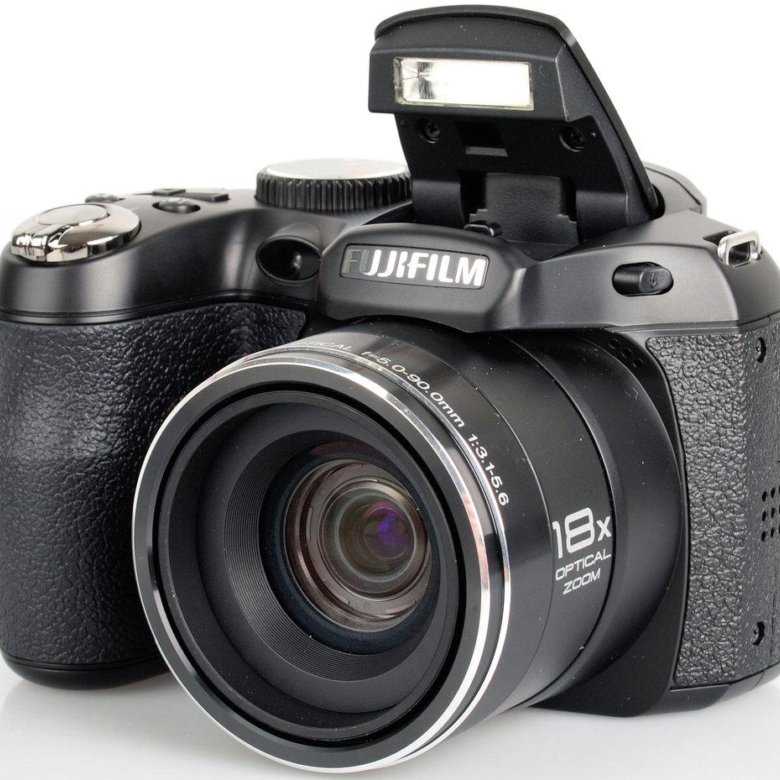 Fujifilm представляет новую модель псевдозеркальной фотокамеры в весенней линейке 2013 года — FinePix S6800 Новинка отличается внушительным оптическим зумом, функцией видеосъемки в формате Full HD, простотой использования и компактностью Фотокамера FinePi