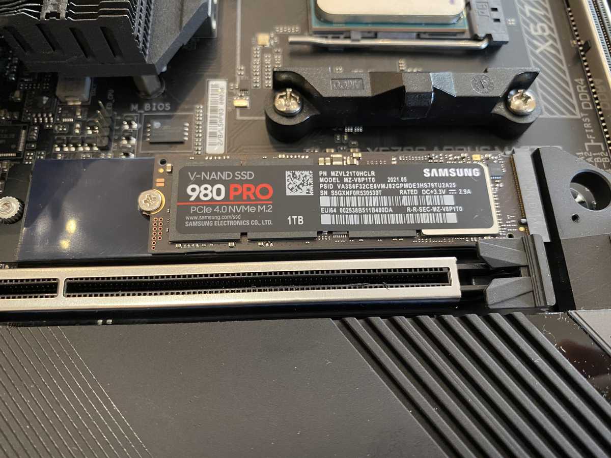 Samsung 980 ssd review: loses the dram but not the performance