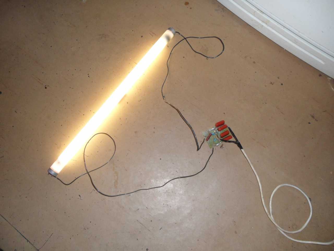 Светодиодный светильник (своими руками): инструкция по сборке от сети и на батарейках