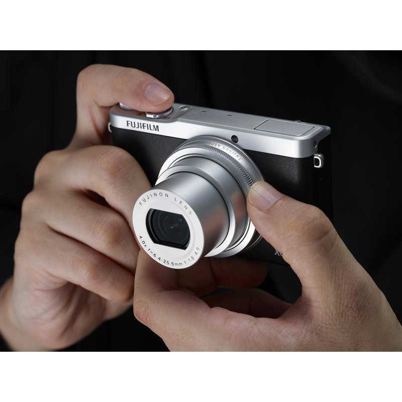 Fujifilm  xq2 - компактная  и легкая премиум-камера серии х