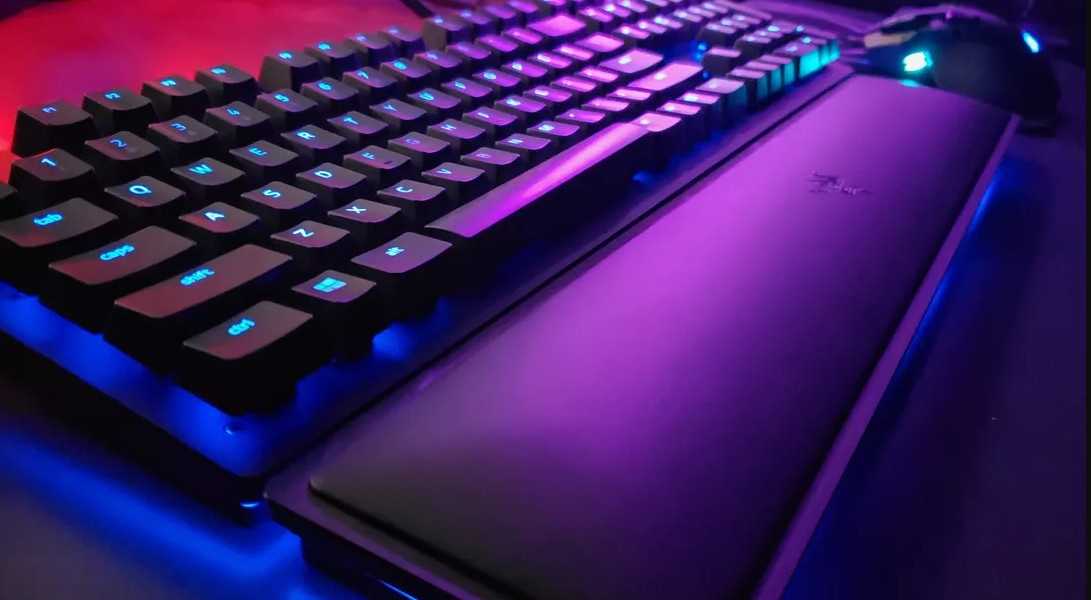 Беспроводные клавиатуры: лучшие бюджетные, механические, игровые, недорогие с подсветкой для компьютера, рейтинг