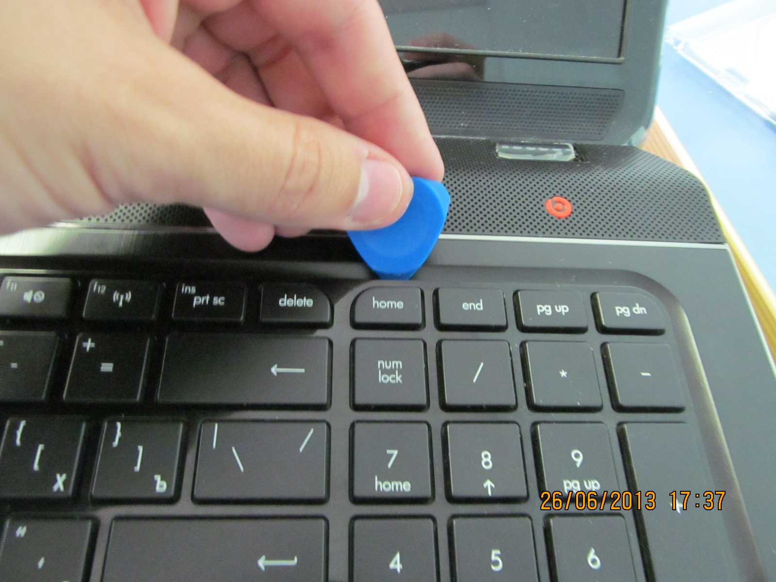 Чистка кнопок ноутбука